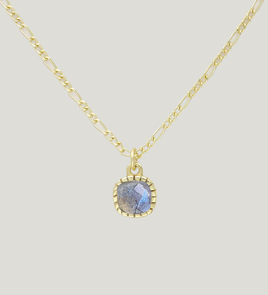 LABRADORITE PENDANT NECKLACE