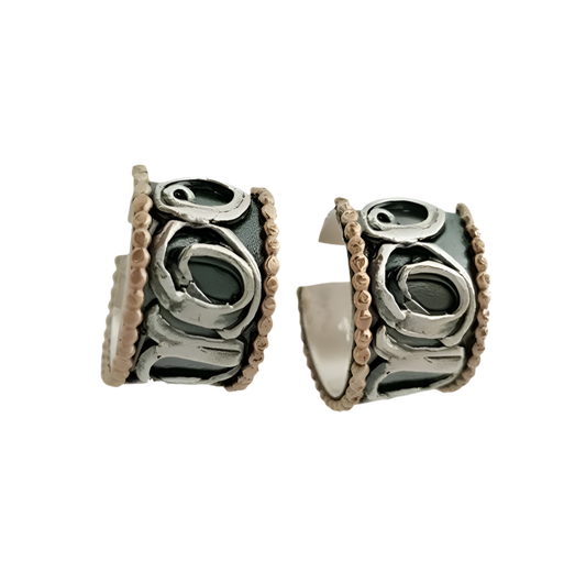 EARRING HOOPS WITH GOLD DOTS AND DETAILING