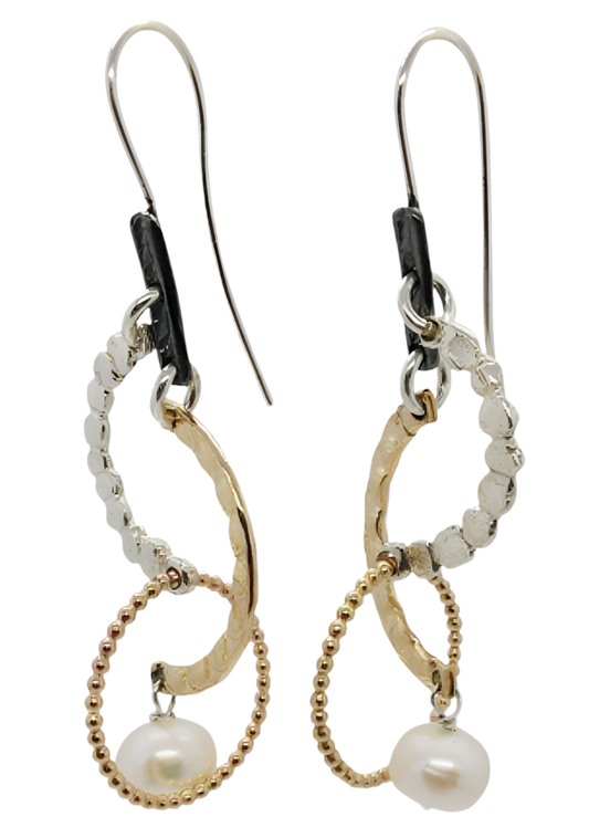 EARRINGS BEADED WITH PEARLS