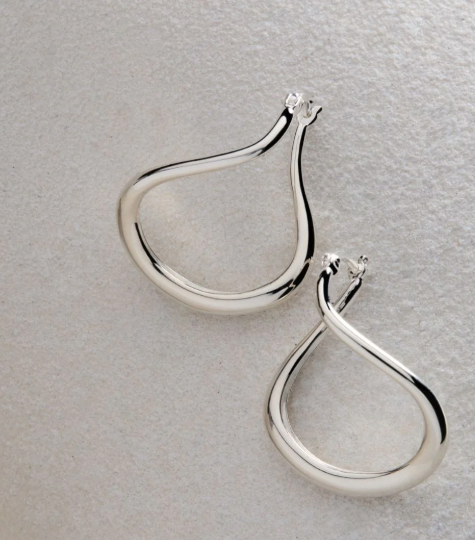 WAVE HOOP EARRINGS (STERLING SILVER)