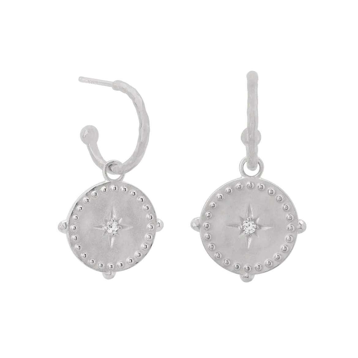 SMALL HOOP EARRINGS INTO THE LIGHT