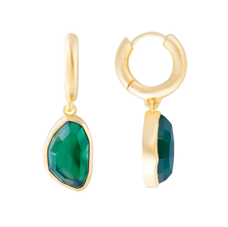 FREE-FORM GREEN AGATE DROPS
