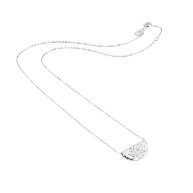 SILVER SHORT LOTUS NECKLACE