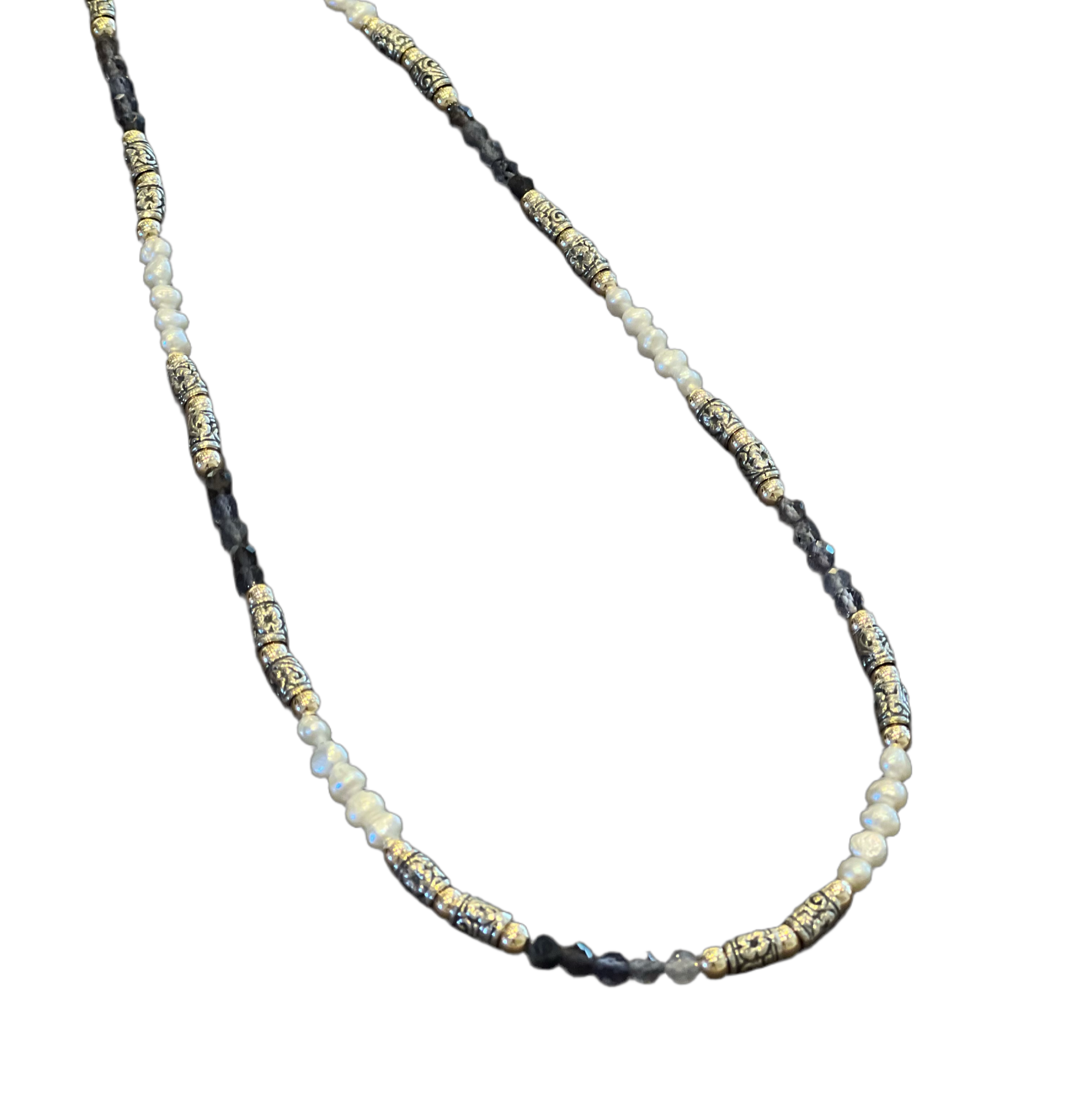 MIXED METAL BEADED NECKLACE WITH PEARLS