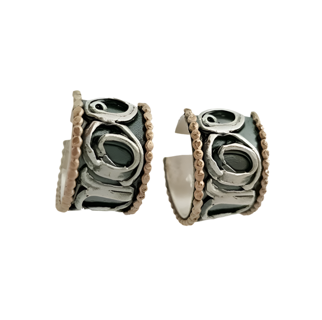 EARRING HOOPS WITH GOLD DOTS AND DETAILING