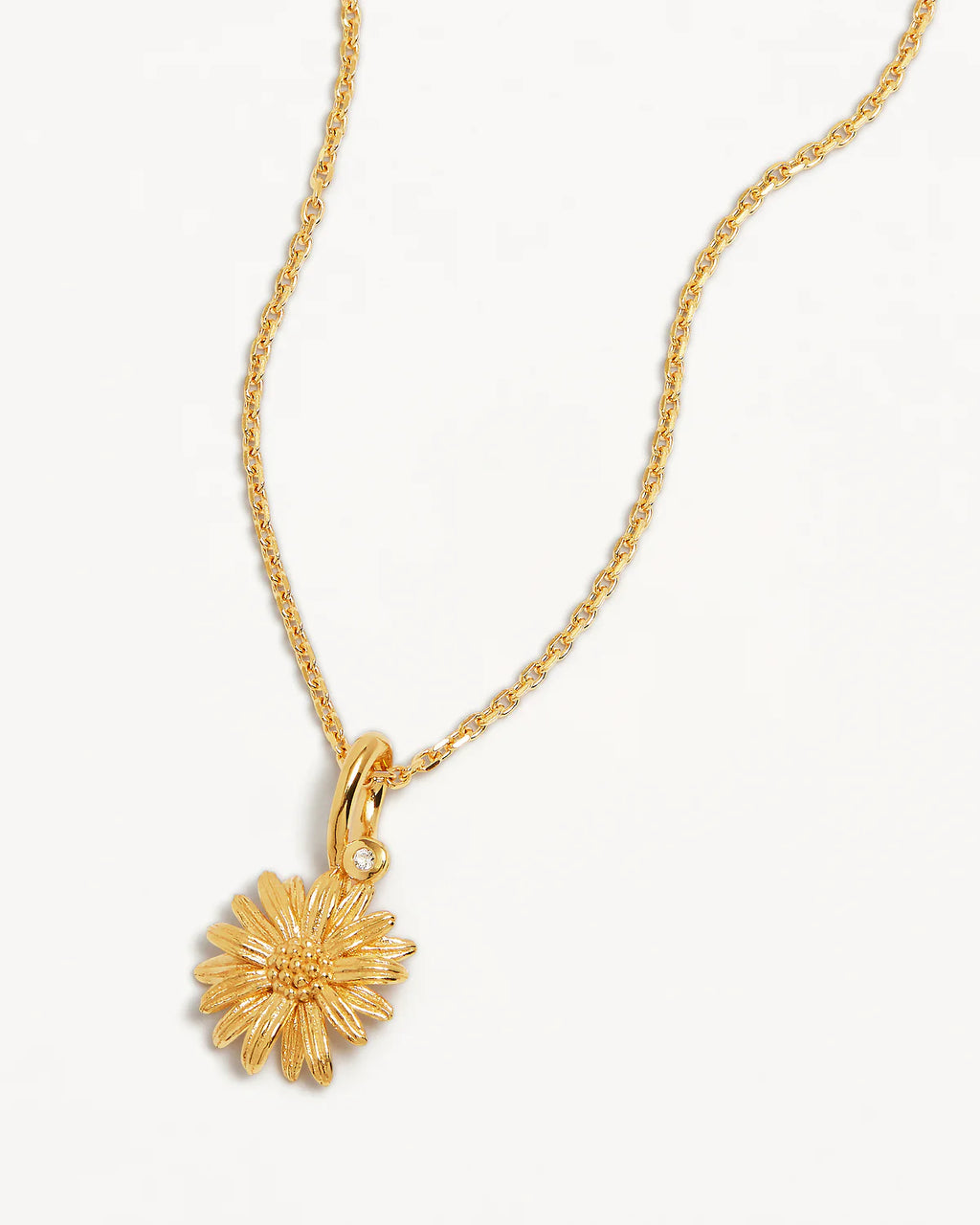 18K GOLD VERMEIL DAISY APRIL BIRTH FLOWER NECKLACE