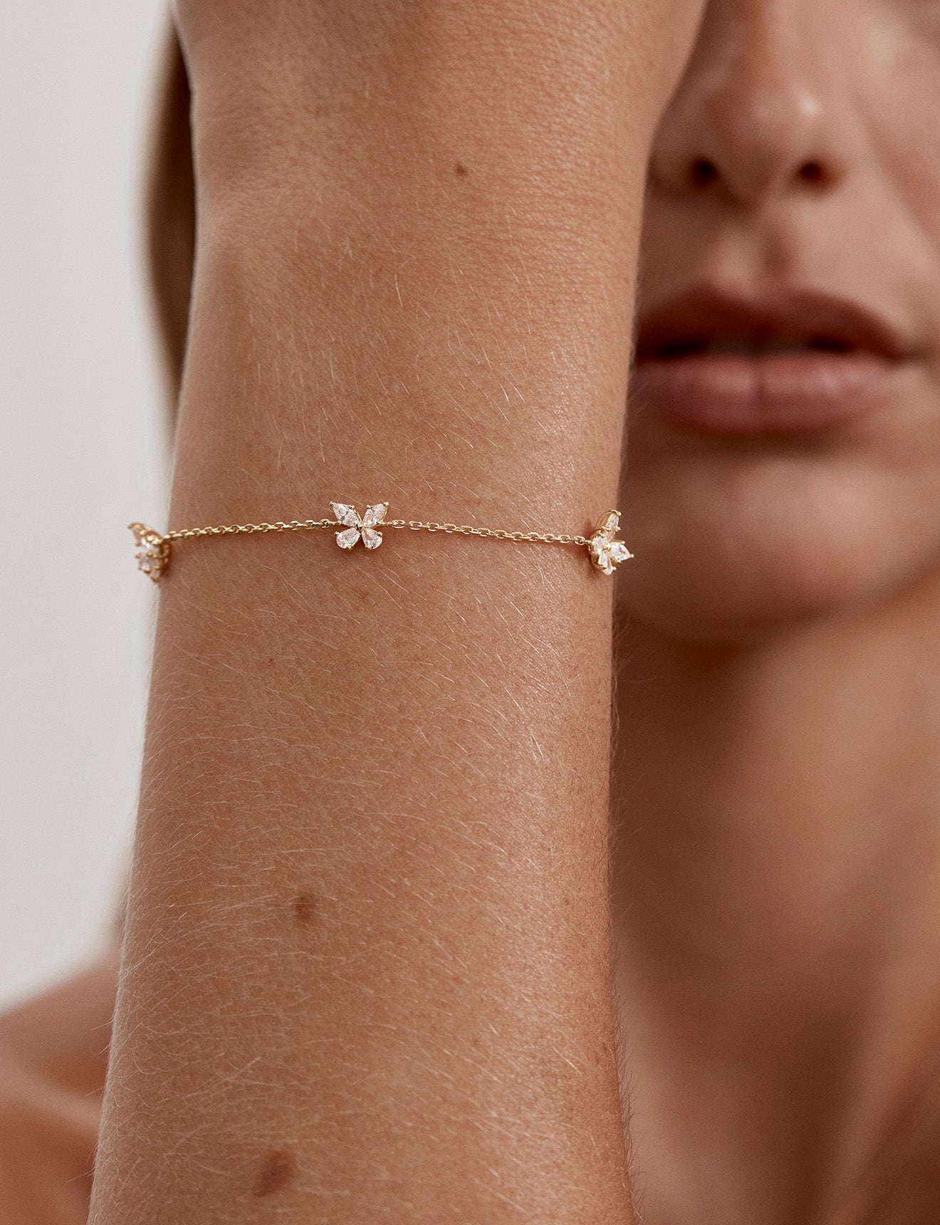 BRACELET SILVER DANCING IN THE WIND