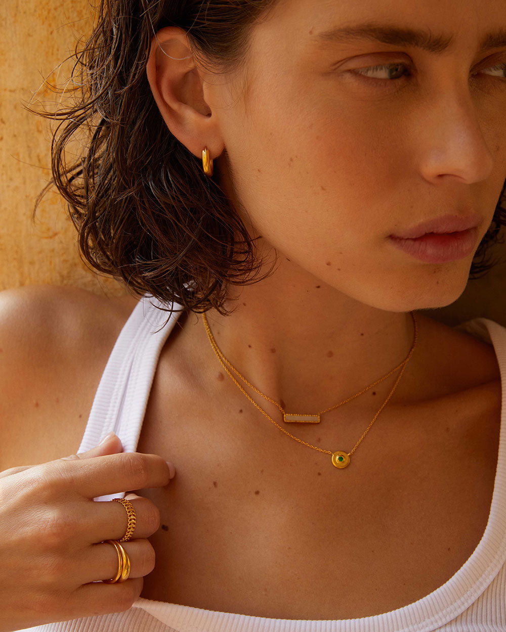 PERLA BAR NECKLACE