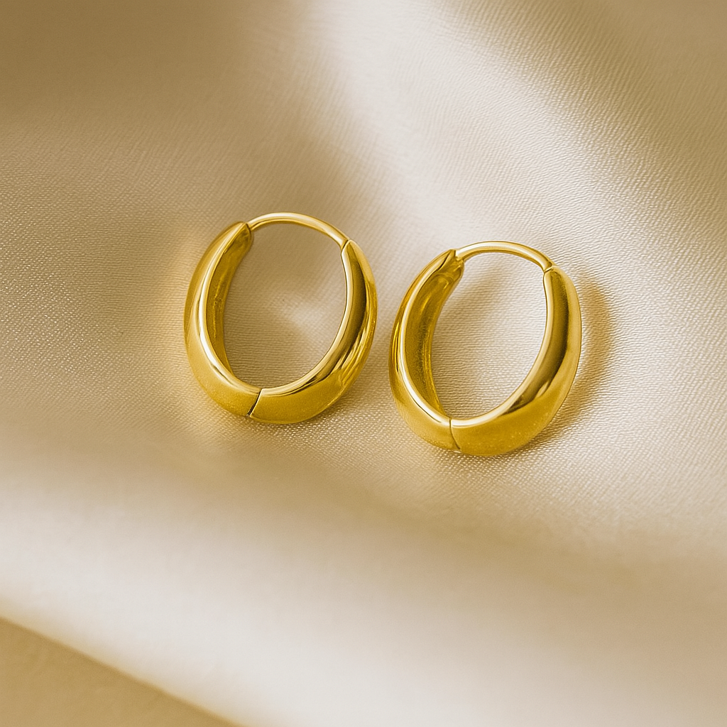 GOLD TAPERED 10MM HUGGIES