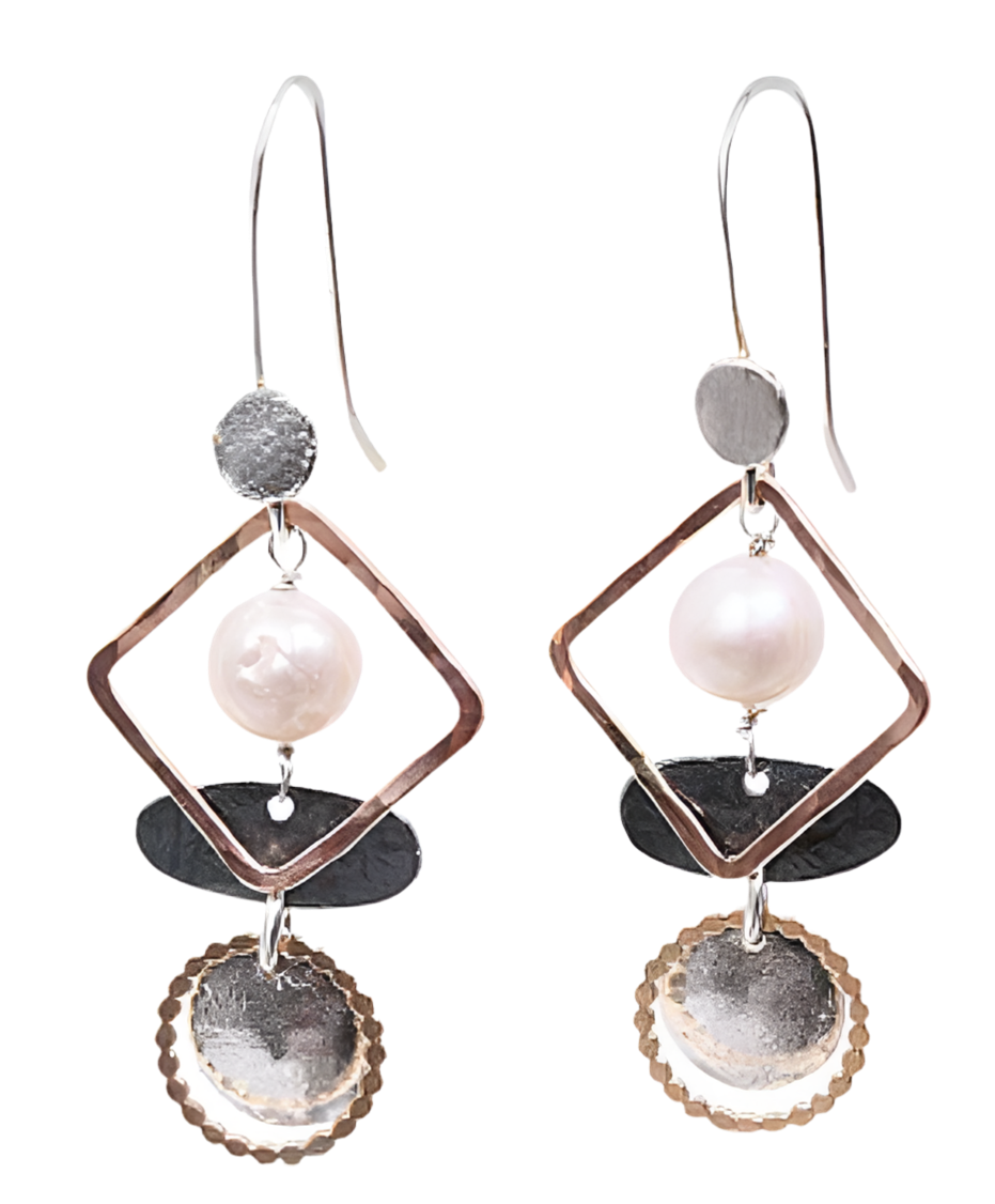 EARRINGS MULTIPLE SHAPES WITH PEARLS