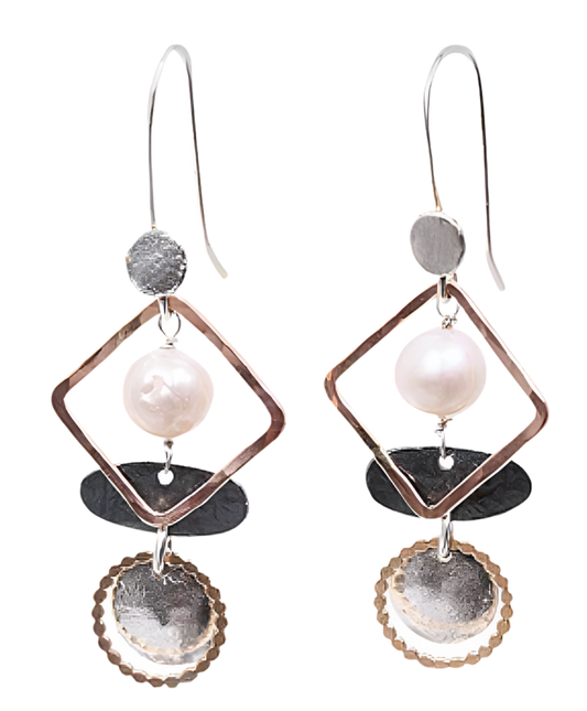 EARRINGS MULTIPLE SHAPES WITH PEARLS