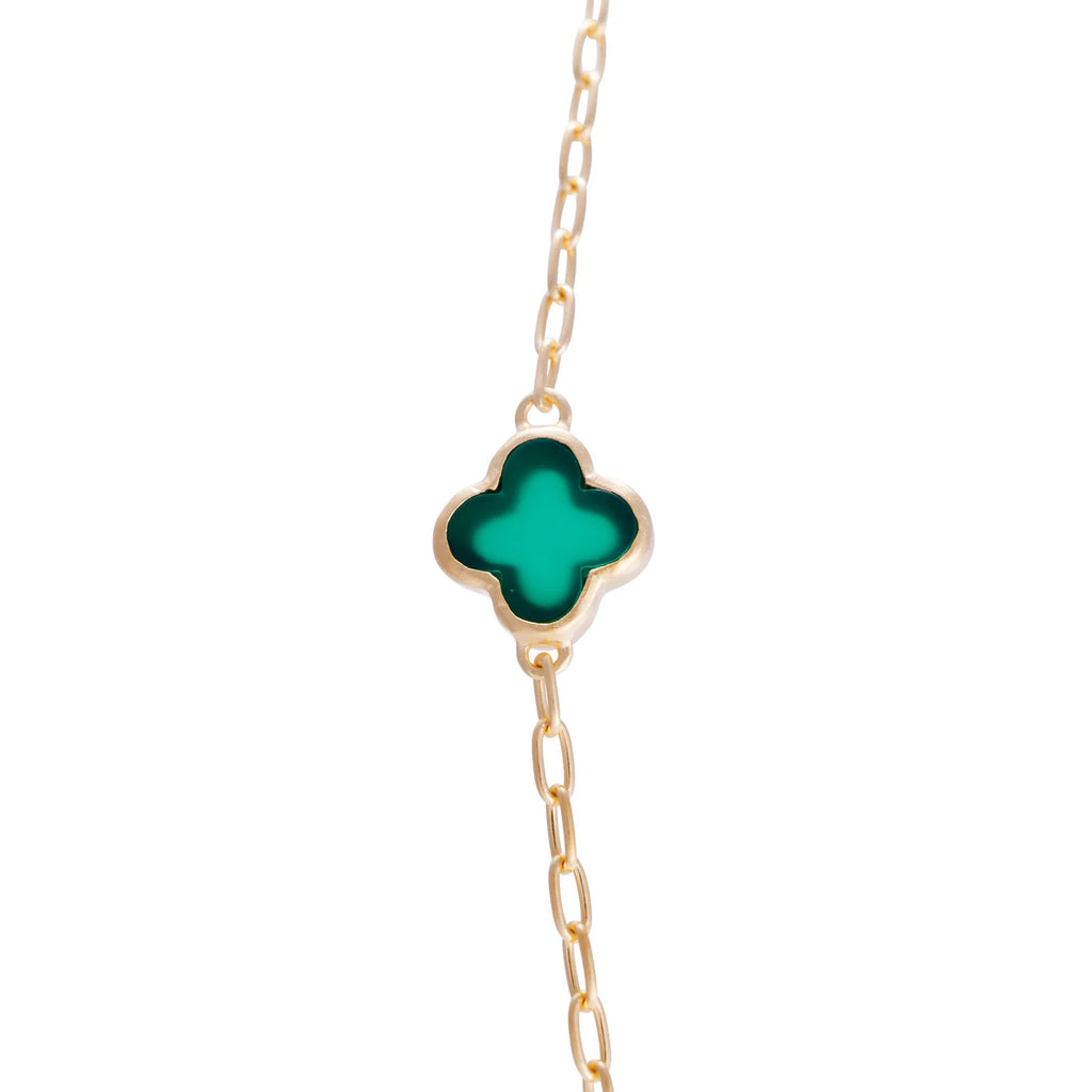 GREEN AGATE CLOVER NECKLACE