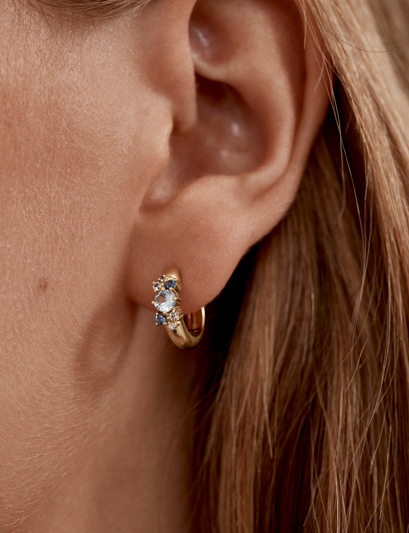 EARRINGS I BREATHE, I BECOME HOOPS GOLD VERMEIL