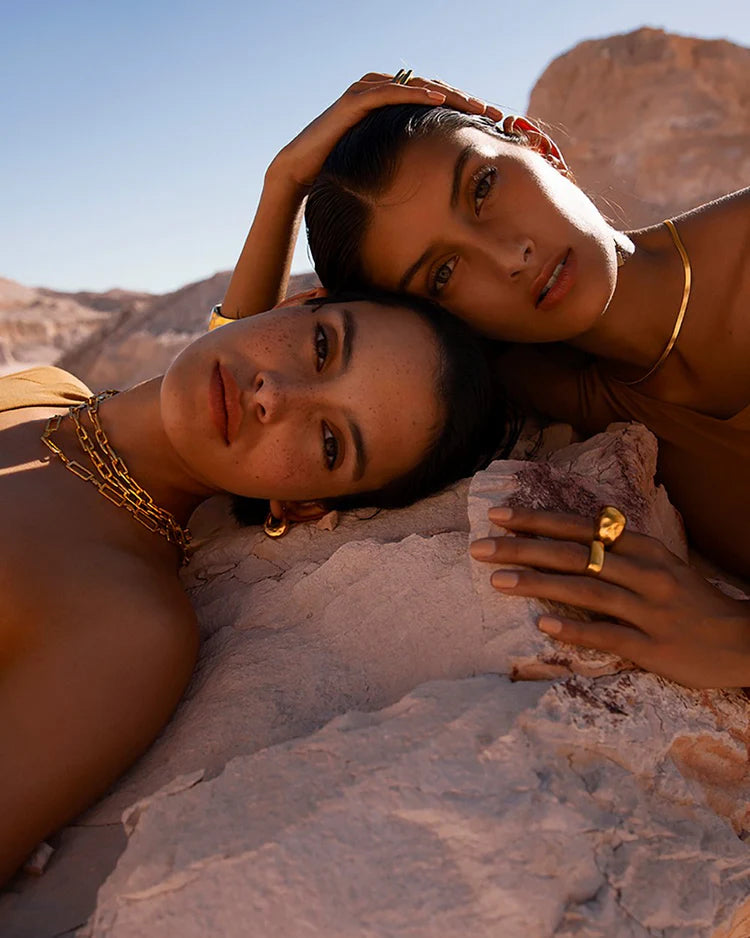 ESSENCE  HOOPS - 18K GOLD PLATED