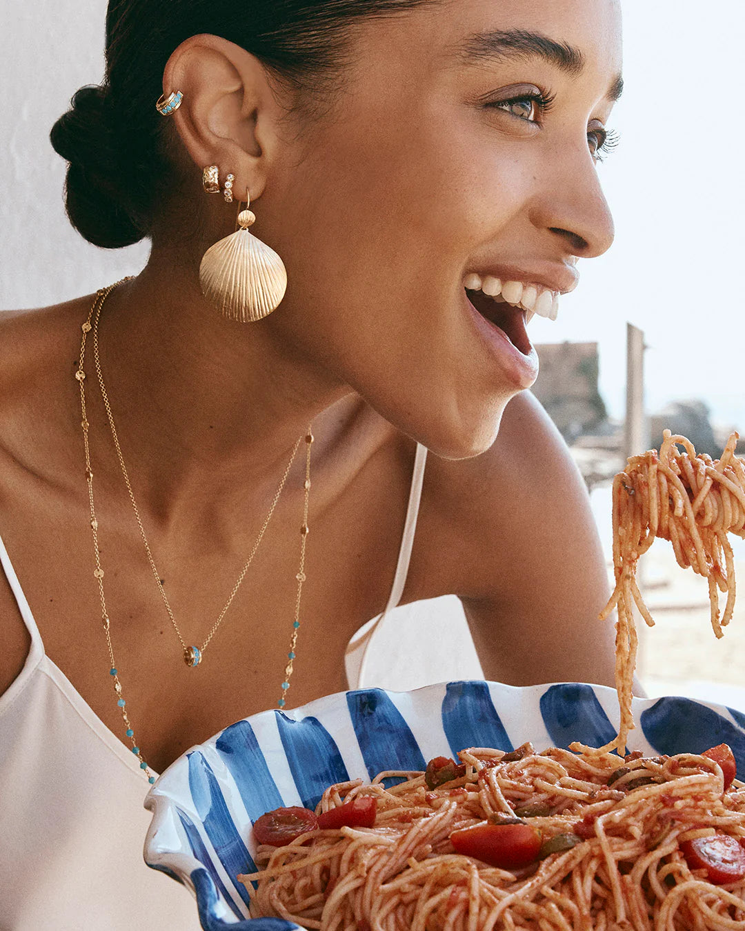 BLUE GROTTO ORB HUGGIES