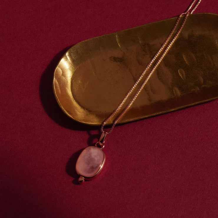 FLEUR ROSE QUARTZ NECKLACE