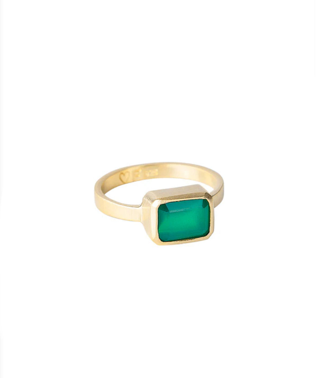 GREEN AGATE DECO RING - GOLD