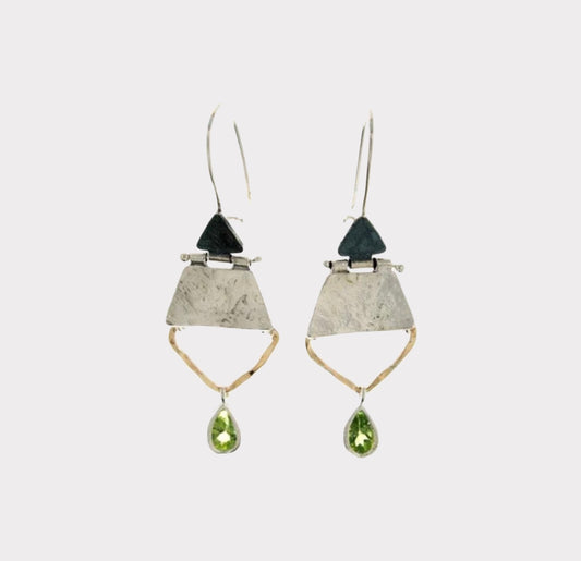 EARRINGS PERIDOT HANDMADE IN ISRAEL