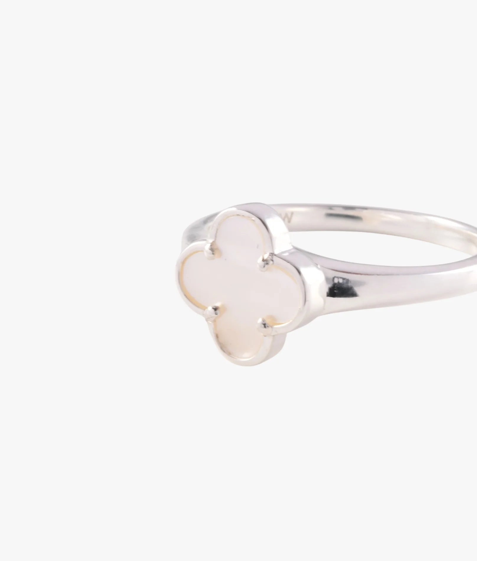 CLOVER RING (MOTHER OF PEARL)