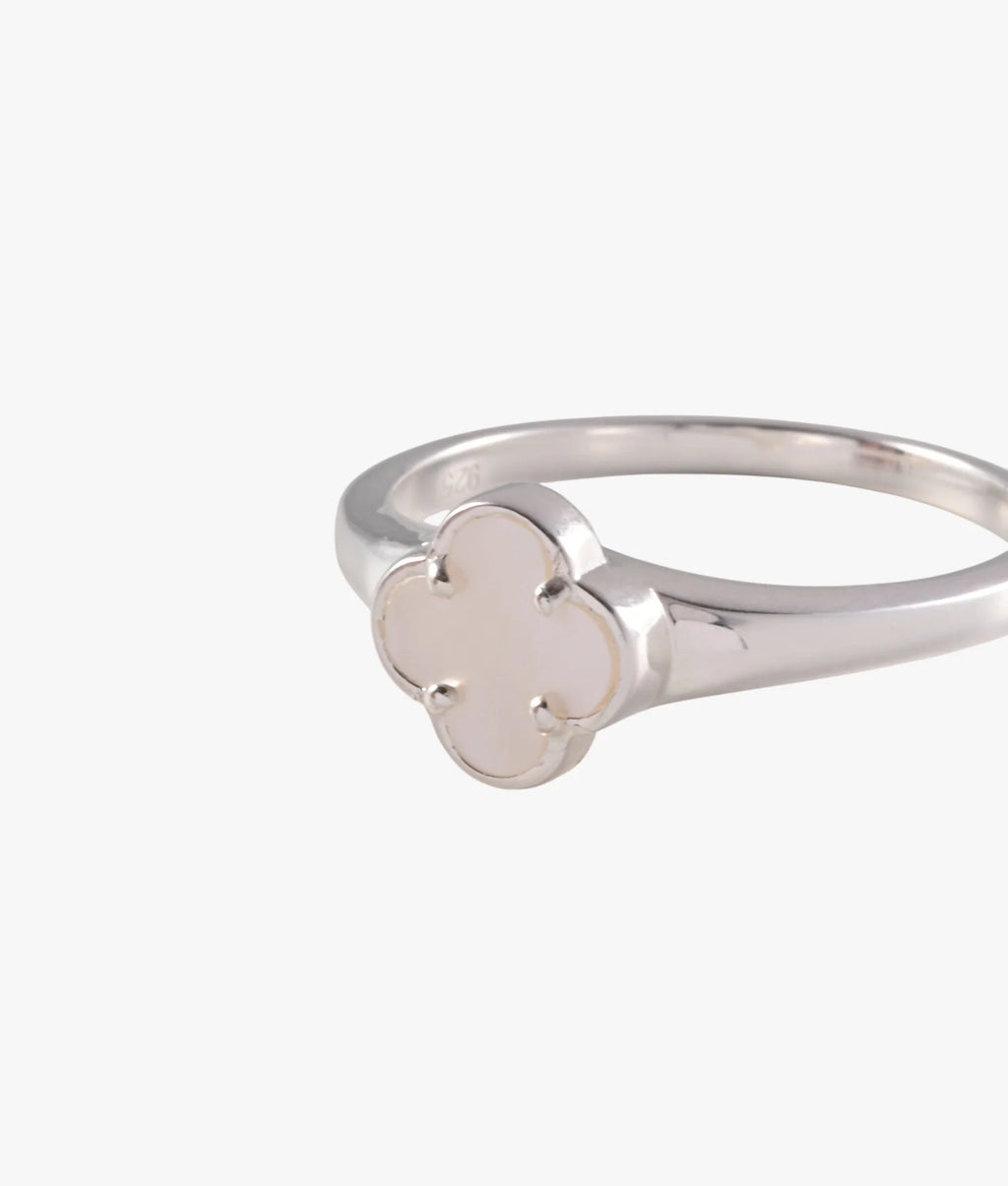 MINI CLOVER RING (MOTHER OF PEARL)