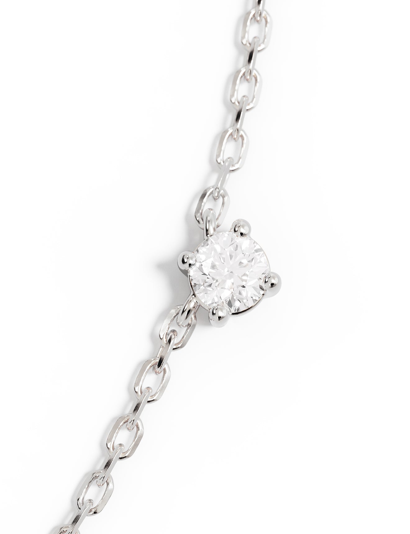 NECKLACE DANCING IN THE WIND SILVER