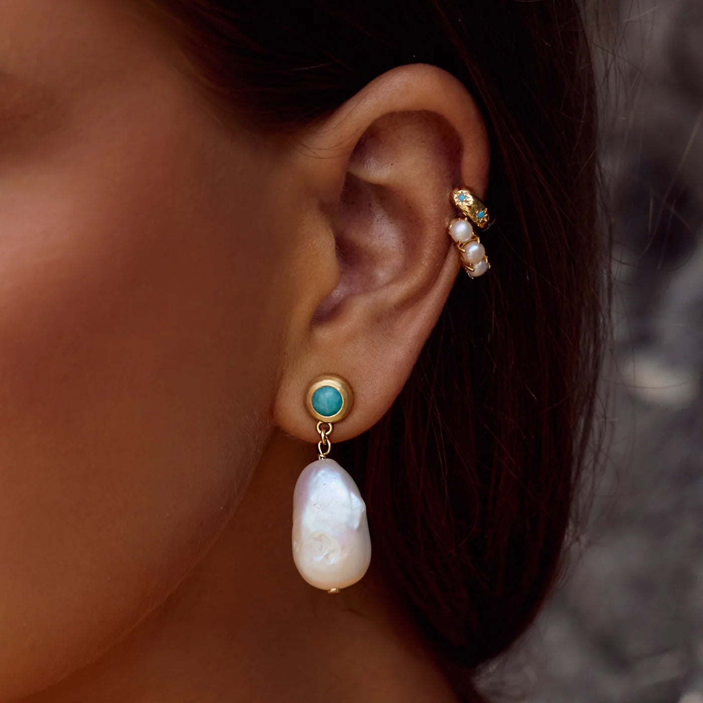 FRESHWATER PEARL HUGGIES