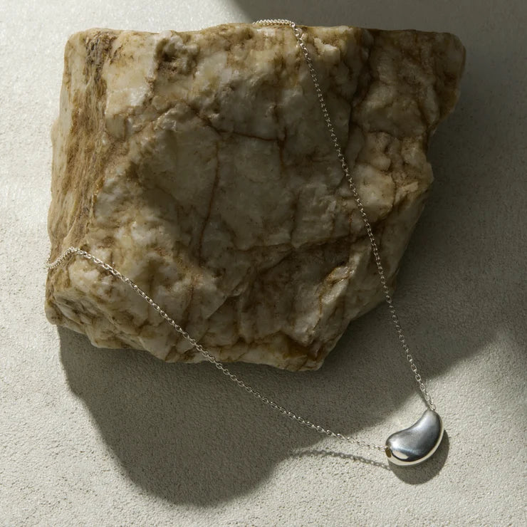 RISE SILVER NECKLACE