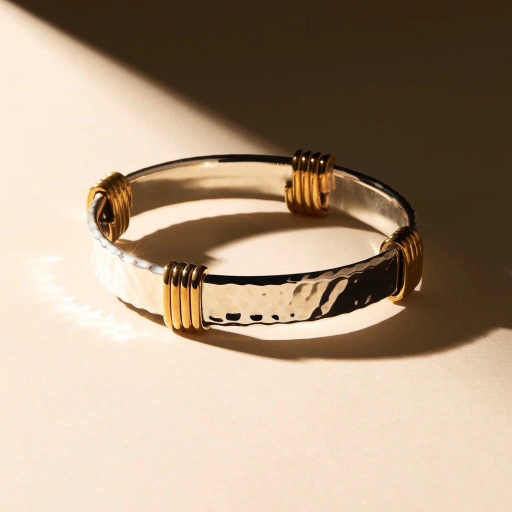 TUMBAGA AMARRES WIDE BANGLE