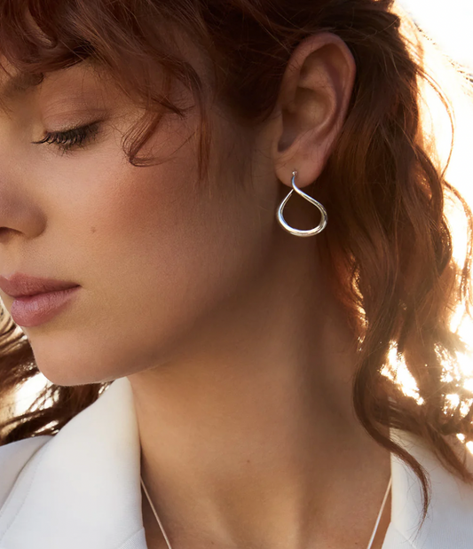 WAVE HOOP EARRINGS (STERLING SILVER)