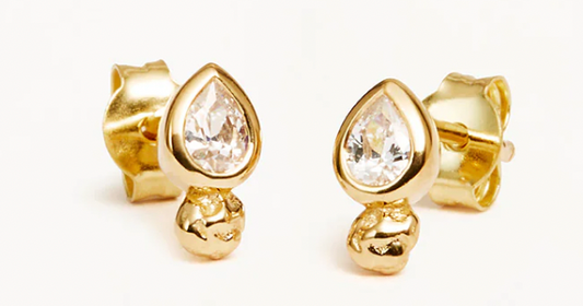 ADORE YOU STUD EARRINGS - GOLD