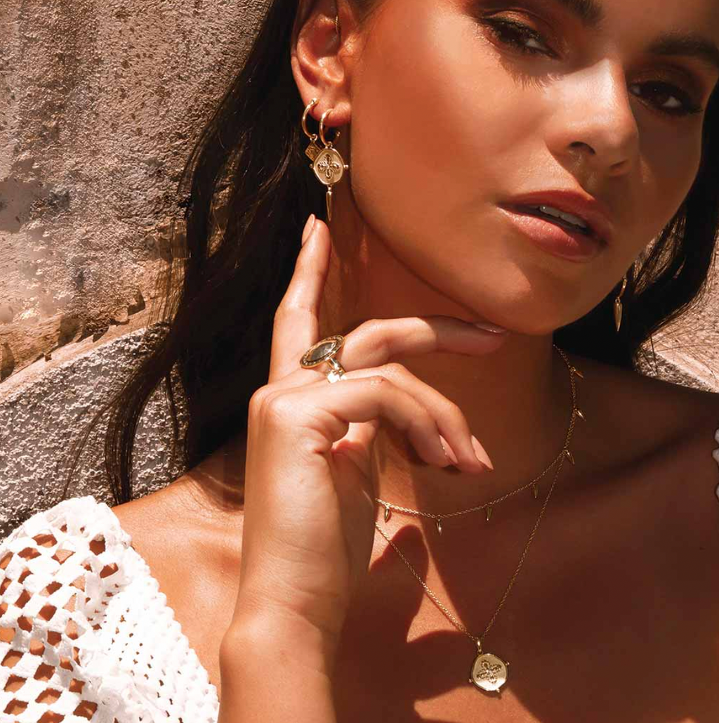 SAHARA SMALL HOOP EARRINGS - GOLD