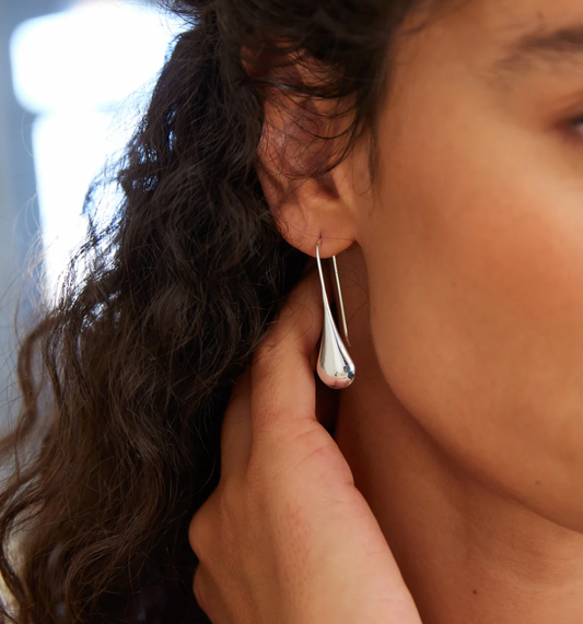 WEEPING WOMAN EARRING (ROSE GOLD PLATED)