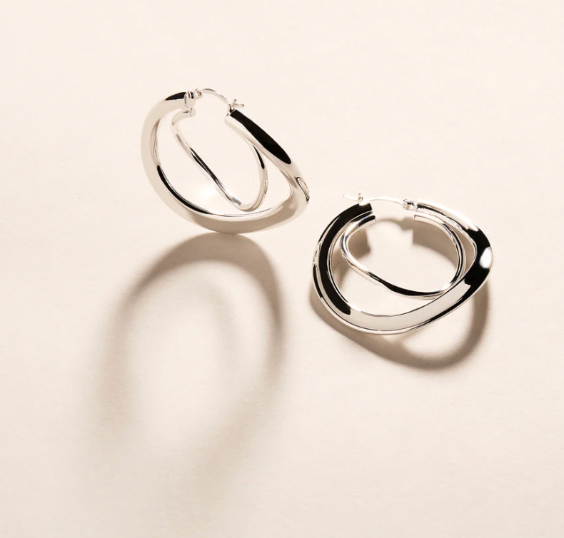 NAJO LARGE STRUDEL HOOP (STERLING SILVER)