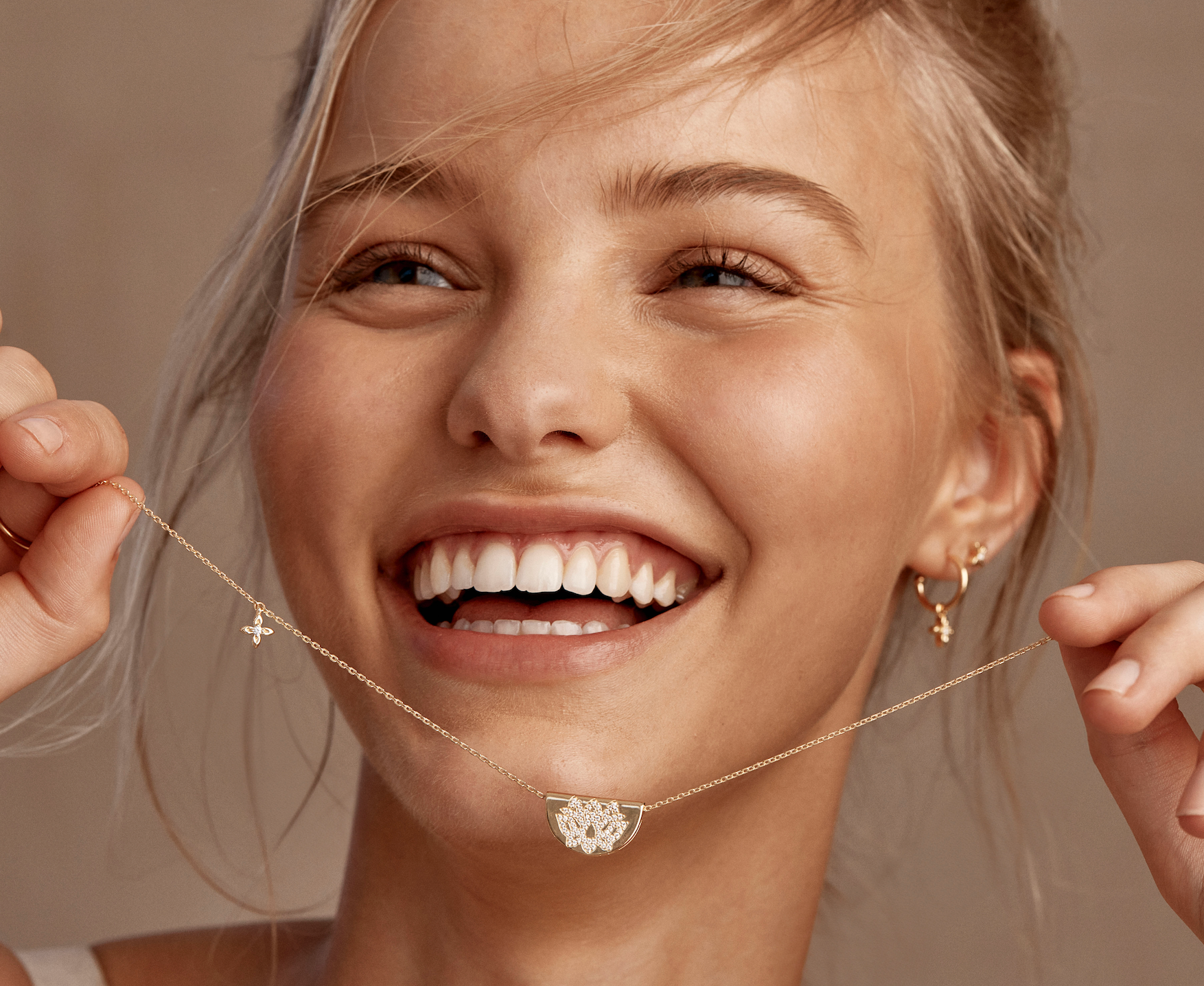 LIVE AND LIGHT LOTUS NECKLACE