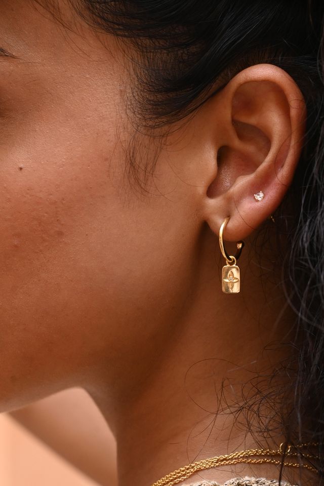 DESERT FLOWER RECTANGLE HOOPS - GOLD