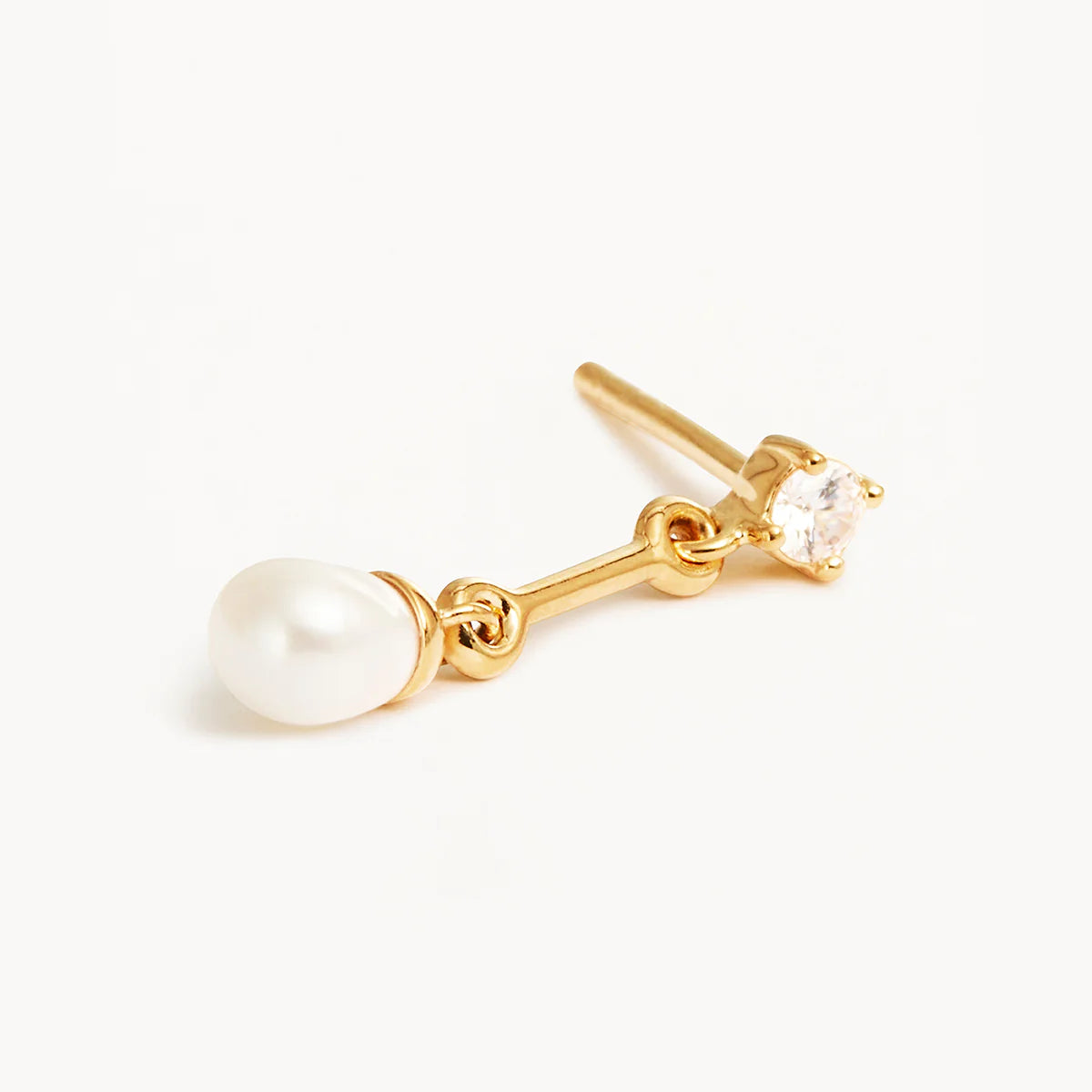 GOLD EMBRACE STILLNESS PEARL DROP EARRINGS