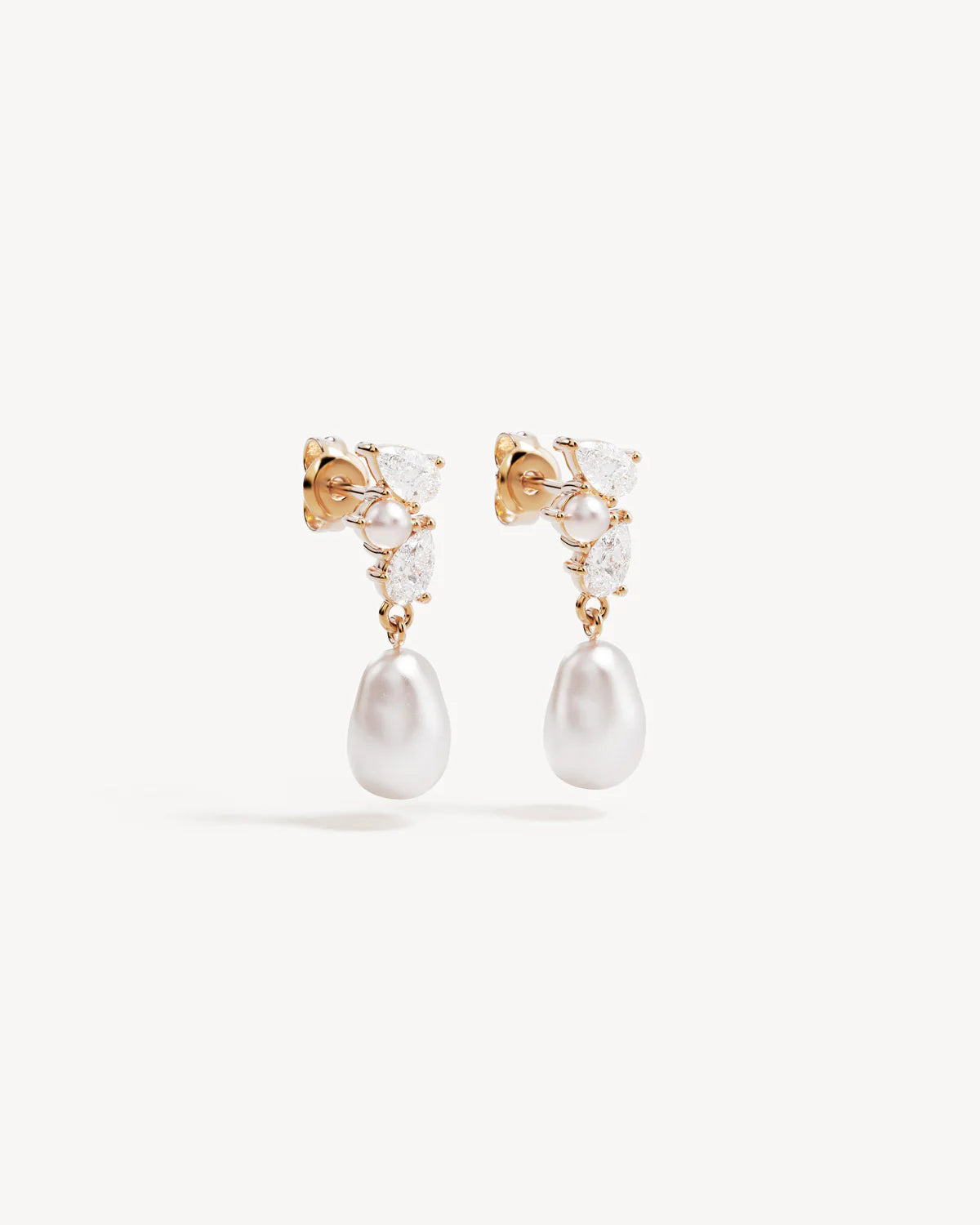 EARRINGS MOMENTS IN TIME PEARL DROP