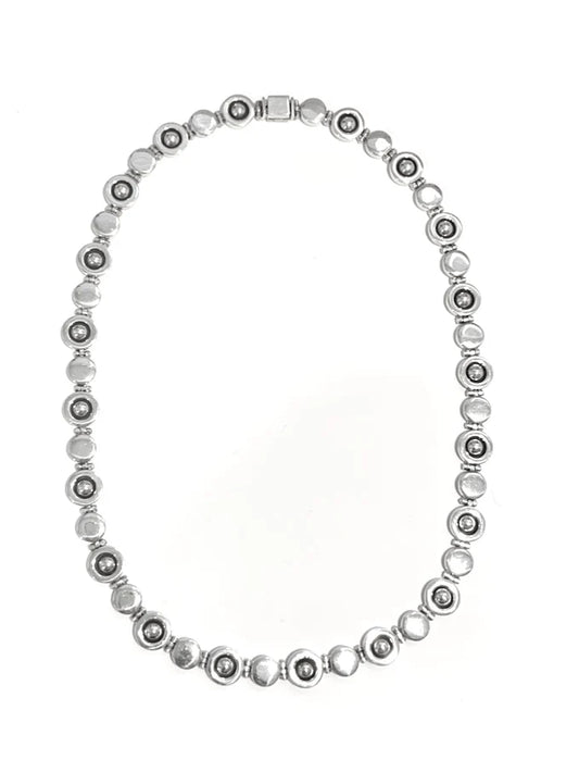 NECKLACE HEAVY FLAT BEAD OXI DETAIL