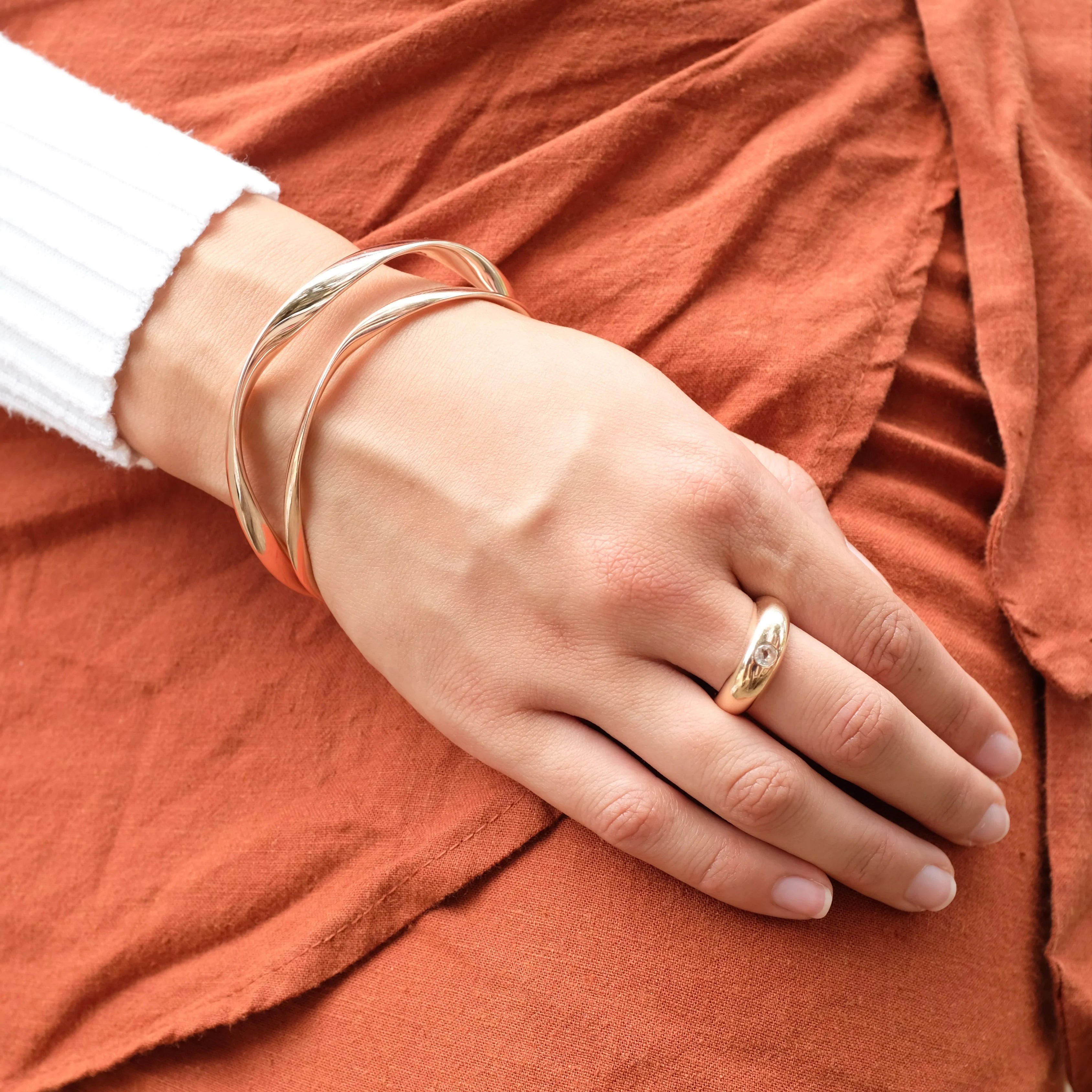 LARGE GARDEN OF EDEN BANGLE 65MM (ROSE GOLD PLATED)