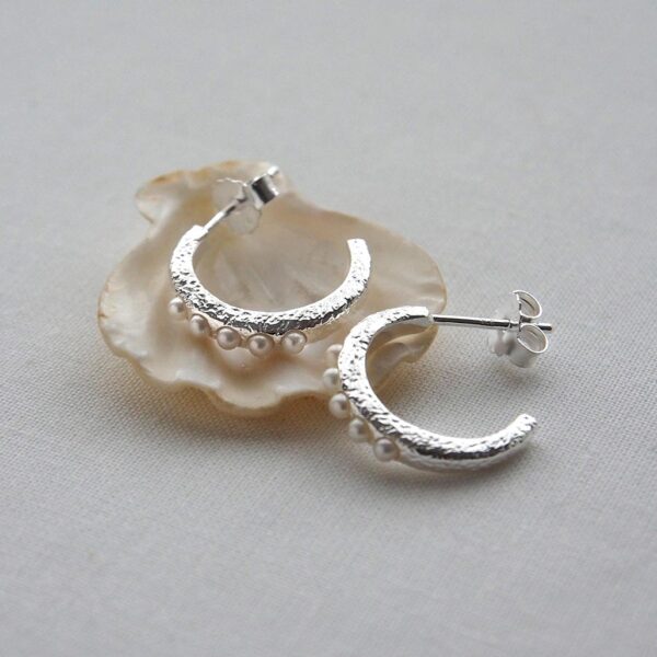 TERRA SMALL HOOPS SILVER