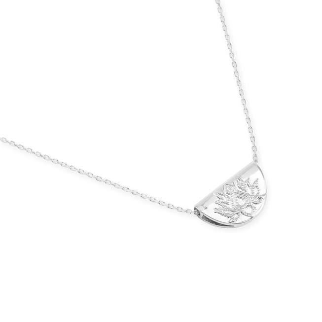 SILVER SHORT LOTUS NECKLACE